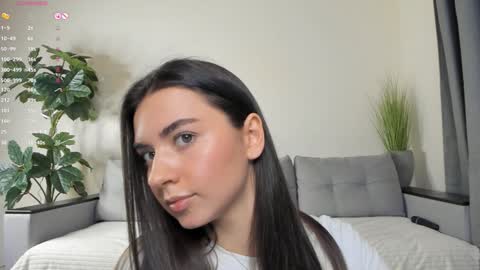 Dua Lipa online show from January 29, 7:11 pm