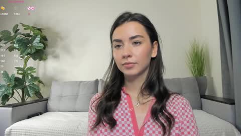 Dua Lipa online show from February 3, 4:10 pm