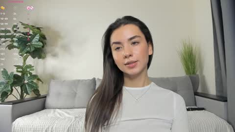 Dua Lipa online show from January 27, 7:13 pm