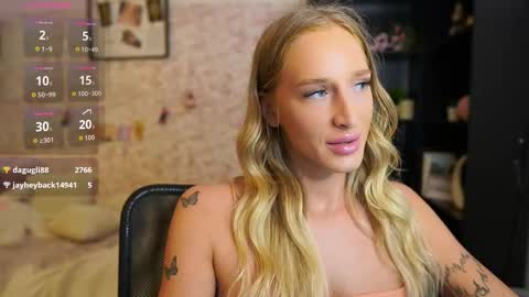 Snapshot of nicolette__shea_ chatting on September 11, 9:54 am nicolette__shea_ online show from September 11, 9:54 am
