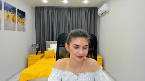 Snapshot of nicolewerti chatting on January 25, 6:13 pm nicolewerti online show from January 25, 6:13 pm