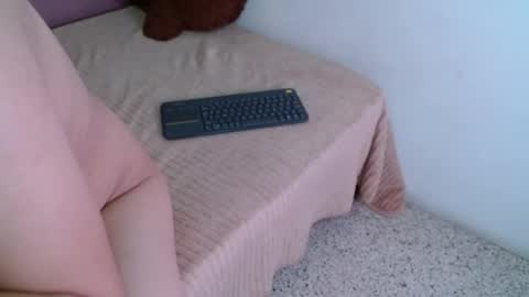 Snapshot of nicoo_2036 chatting on September 19, 1:59 pm nicoo_2036 online show from September 19, 1:59 pm