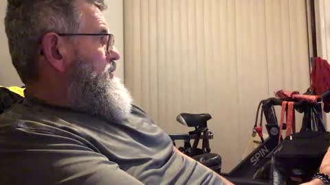 Snapshot of nightmoves1970 chatting on December 24, 4:33 am nightmoves1970 online show from December 24, 4:33 am