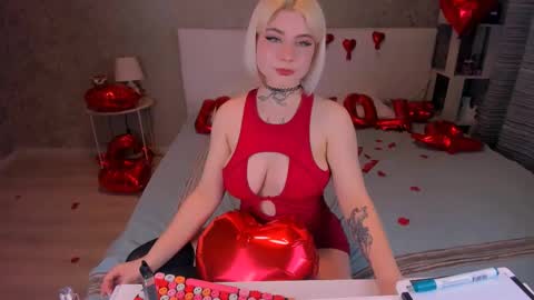 Snapshot of nikarocks chatting on February 13, 6:37 pm nikarocks online show from February 13, 6:37 pm