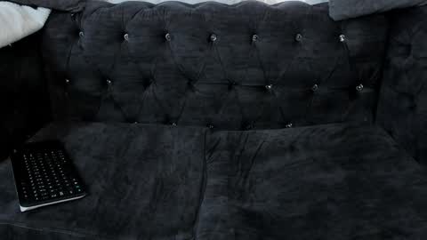 Snapshot of niklause_froid chatting on February 26, 3:43 pm niklause_froid online show from February 26, 3:43 pm