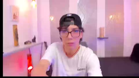 Snapshot of nikolay_gregori chatting on September 9, 4:01 am online show from September 9, 4:01 am