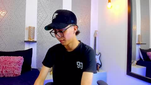 Snapshot of nikolay_gregori chatting on January 23, 5:56 am online show from January 23, 5:56 am
