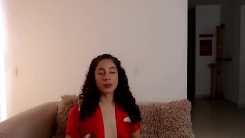 Snapshot of niky_blue chatting on February 23, 2:25 pm niky_blue online show from February 23, 2:25 pm
