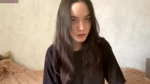 Snapshot of nimraeve chatting on September 11, 10:05 am Mary online show from September 11, 10:05 am