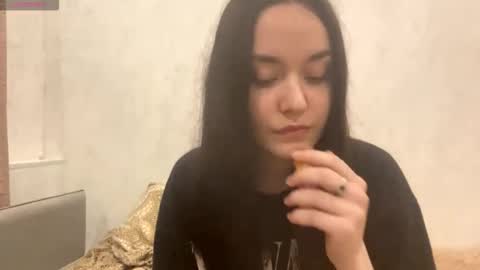 Snapshot of nimraeve chatting on September 19, 3:49 pm Mary online show from September 19, 3:49 pm