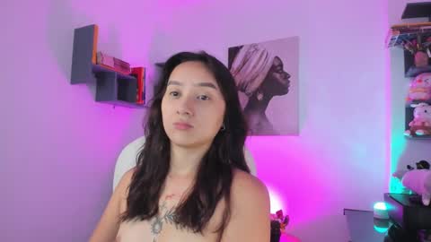 nina_collinns online show from September 10, 11:44 am