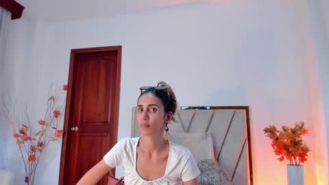 Snapshot of ninacavallli chatting on January 15, 6:19 pm Nina online show from January 15, 6:19 pm