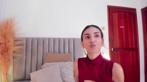 Snapshot of ninacavallli chatting on January 30, 2:58 pm Nina online show from January 30, 2:58 pm