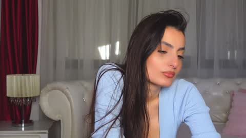 NinaCrystal online show from January 29, 1:38 pm