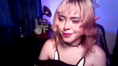 NIina Mon online show from September 17, 4:54 pm