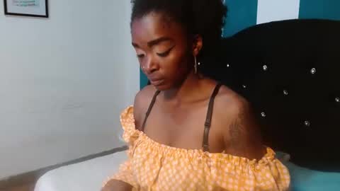 Snapshot of nirak_sf chatting on February 18, 8:47 pm Nirak online show from February 18, 8:47 pm
