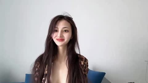 Snapshot of niufrommacau chatting on February 23, 8:17 am Niu online show from February 23, 8:17 am