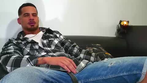 Nicolas Muscle online show from January 20, 4:43 am