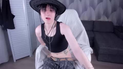 Noah online show from September 18, 2:54 pm