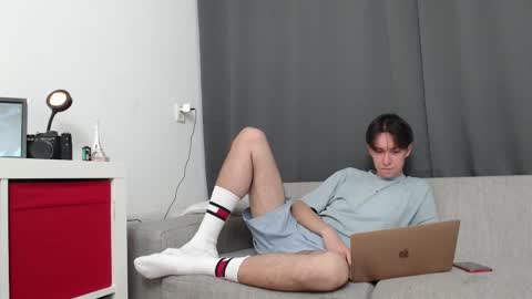noah_lawson online show from September 19, 4:22 pm