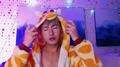 Noah online show from January 23, 4:04 pm
