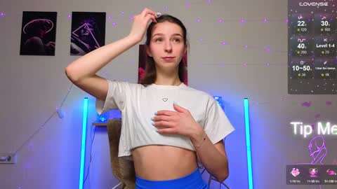 Snapshot of not_yourtoy chatting on January 15, 2:02 pm Hello My name is Helene NTMU Finger up if u like what u see online show from January 15, 2:02 pm