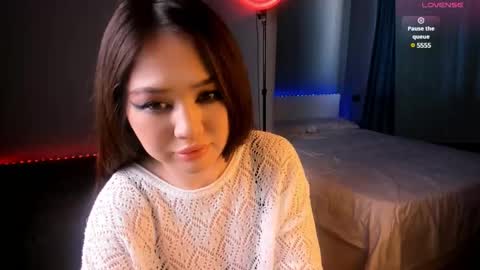 Snapshot of novaaskyy chatting on January 25, 6:23 am Nova online show from January 25, 6:23 am