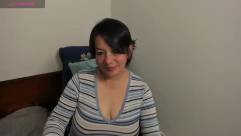 nuit_rose online show from March 3, 2:04 am