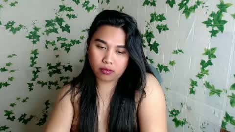 nylecummer online show from February 14, 10:25 pm