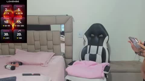 Snapshot of nyomi_browm chatting on February 7, 6:56 pm nyomi browm online show from February 7, 6:56 pm