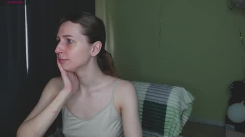 Snapshot of oaklyndobson chatting on September 13, 3:14 pm Oaklyn online show from September 13, 3:14 pm