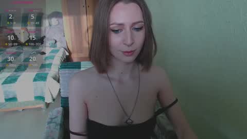 Snapshot of oaklyndobson chatting on February 9, 1:14 pm Oaklyn online show from February 9, 1:14 pm