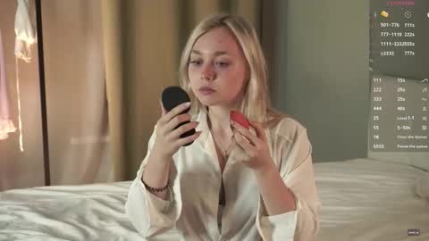 Snapshot of odelynbrower chatting on September 8, 7:02 pm Alice online show from September 8, 7:02 pm