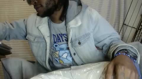 Snapshot of ogdigbick chatting on February 27, 4:53 pm OGDigBick online show from February 27, 4:53 pm