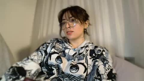 Skylar online show from February 11, 7:02 am