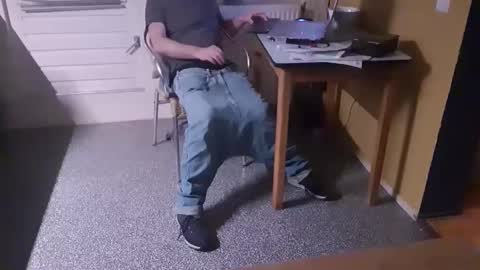 Snapshot of oldersagger chatting on February 17, 6:17 pm oldersagger online show from February 17, 6:17 pm