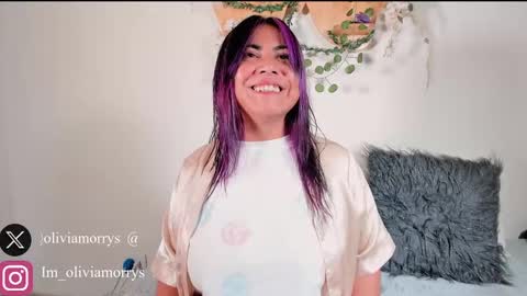 Olivia  happyness  online show from March 1, 11:28 am