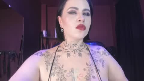   online show from February 5, 4:03 pm