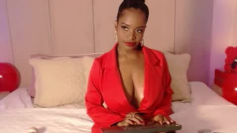 Snapshot of oliviabeneett chatting on February 16, 4:10 pm My name is olivia but can you call me Oli online show from February 16, 4:10 pm