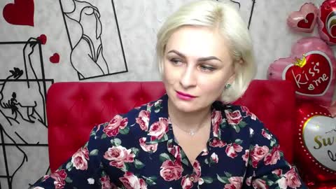 Snapshot of oliviahorst chatting on March 6, 12:41 pm OliviaHorst online show from March 6, 12:41 pm