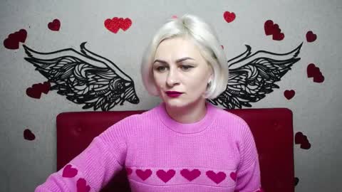 Snapshot of oliviahorst chatting on February 19, 6:22 am OliviaHorst online show from February 19, 6:22 am