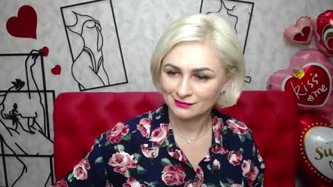 Snapshot of oliviahorst chatting on March 6, 9:14 am OliviaHorst online show from March 6, 9:14 am
