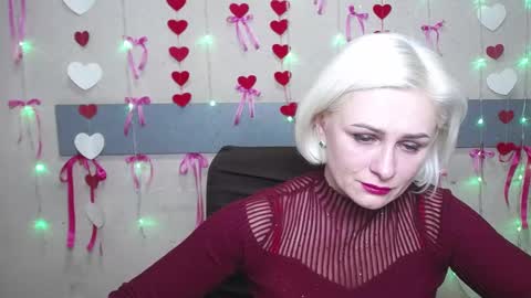 Snapshot of oliviahorst chatting on February 12, 3:16 pm OliviaHorst online show from February 12, 3:16 pm