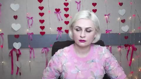 Snapshot of oliviahorst chatting on February 22, 6:39 am OliviaHorst online show from February 22, 6:39 am
