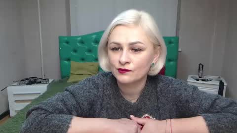 Snapshot of oliviahorst chatting on January 21, 12:07 pm OliviaHorst online show from January 21, 12:07 pm