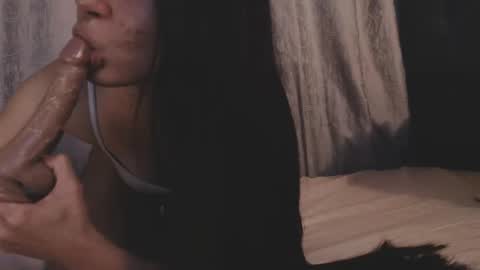 oliviajohnson20 online show from December 8, 2:57 am