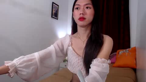 Snapshot of oliviaknightx chatting on January 28, 1:50 am oliviaknightx online show from January 28, 1:50 am