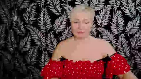 Snapshot of oliviaoskar_ chatting on March 2, 12:11 pm Kelly online show from March 2, 12:11 pm