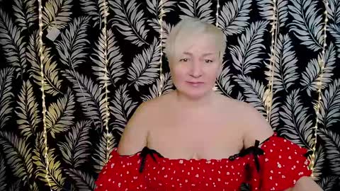 Snapshot of oliviaoskar_ chatting on February 23, 12:27 pm Kelly online show from February 23, 12:27 pm