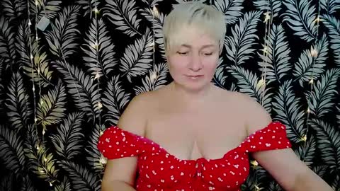Snapshot of oliviaoskar_ chatting on January 30, 5:39 pm Kelly online show from January 30, 5:39 pm